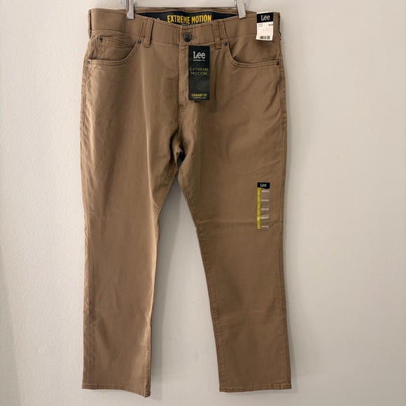 Lee Other - Lee Extreme Motion Straight Fit Stretch Pants Men’s 36x29 NWT